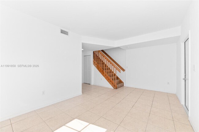 Foto del edificio - 365 NW 109th Ave