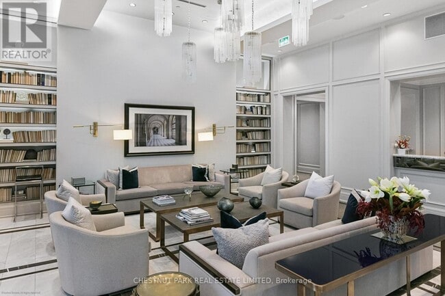 Building Photo - 181 Davenport Rd