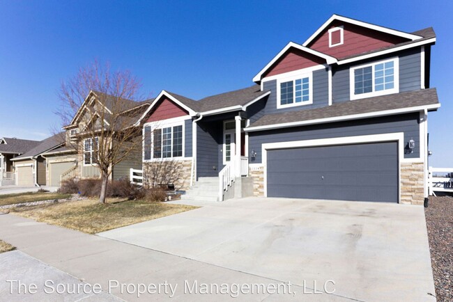 Building Photo - 4 br, 3.5 bath House - 2320 Thoreau Dr