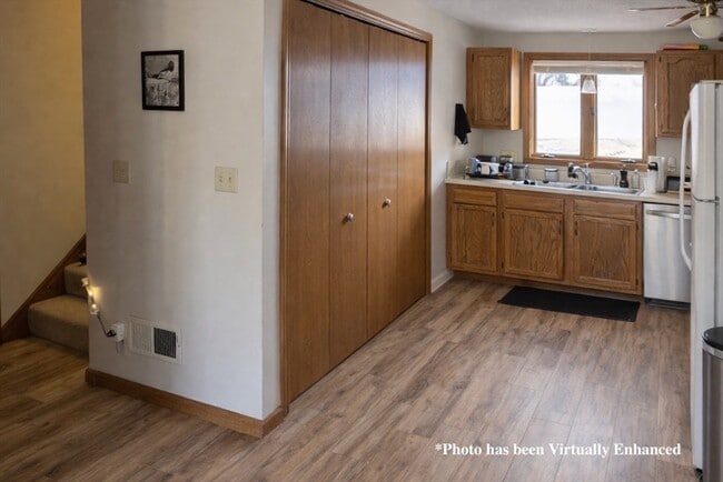 Foto del edificio - 27 Toledo Ave