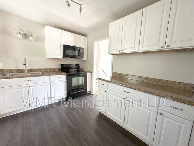 Foto del edificio - 6602 Winthrop Dr