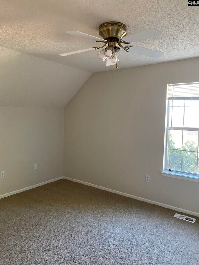 Building Photo - 157 King Tree Acres