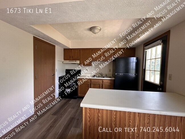Foto del edificio - 1673 Tiki Ln