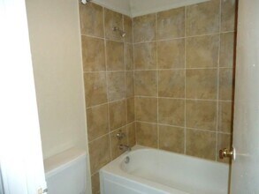 Building Photo - 12500 Sandpiper Dr
