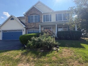 Building Photo - 1014 Helm Ln