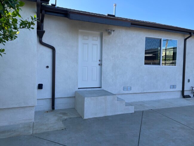 Entrance - 15251 El Casco St