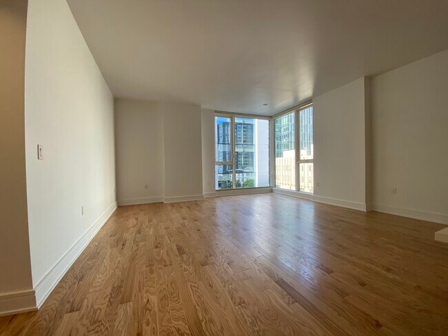Foto del edificio - 631 Folsom St