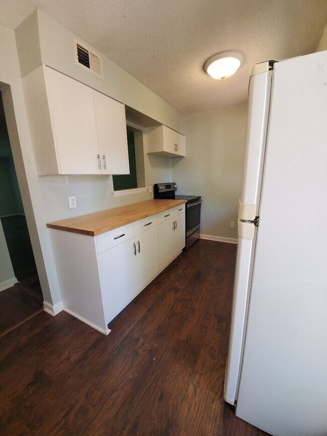 Building Photo - 3651 Maple Glen Ln