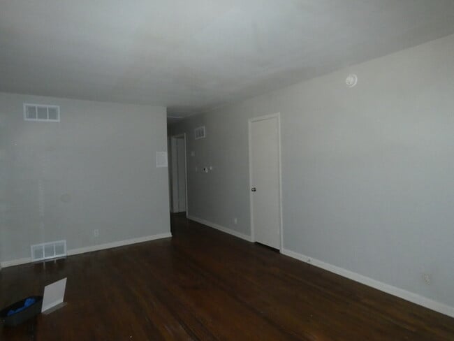 Building Photo - 4801 NW 61st St