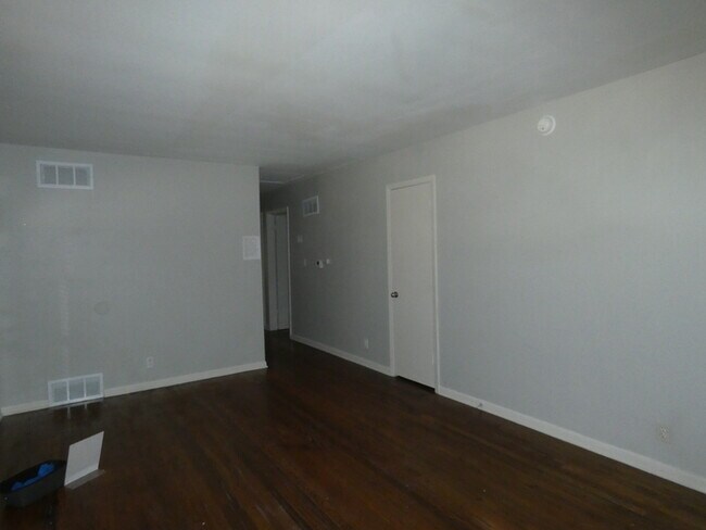 Foto del edificio - 4801 NW 61st St