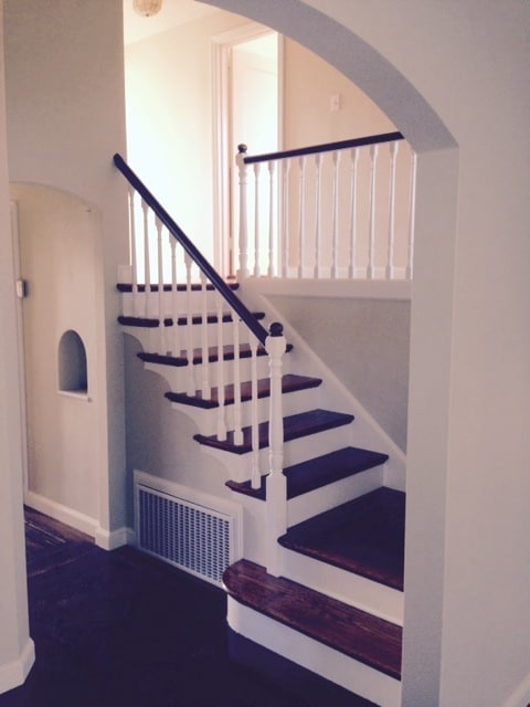 Building Photo - Enjoy indoor & outdoor living in this Spacious 4 Level, 3 bedroom 2 bath home in Lakeside District