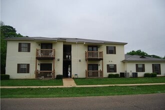 Building Photo - 130 South St