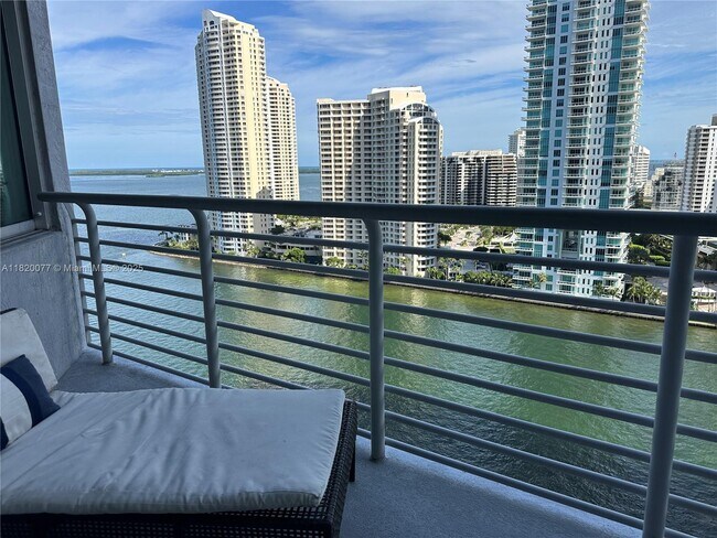 Building Photo - 325 S Biscayne Blvd