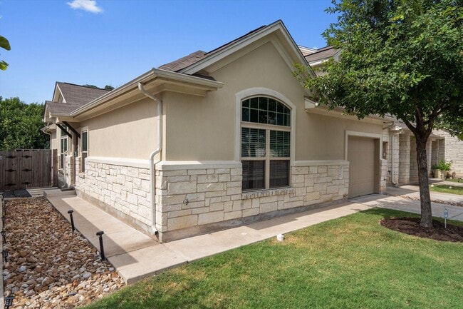 Building Photo - 127 Thelonious Dr
