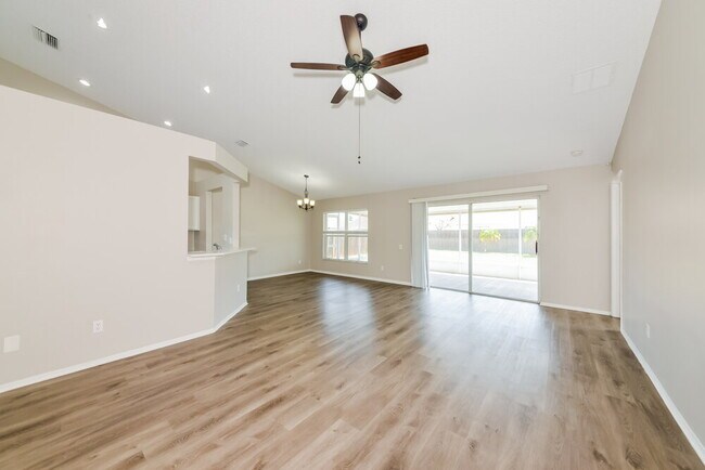 Building Photo - 116 Island Water Way