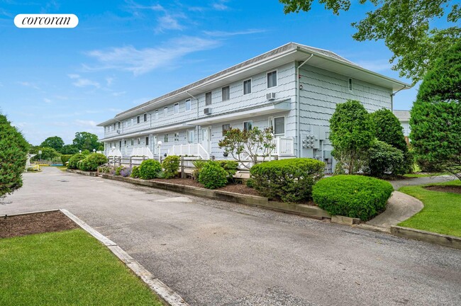Foto del edificio - 3004 Mitchell Rd