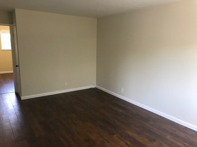 Building Photo - 3204 Landess Ave