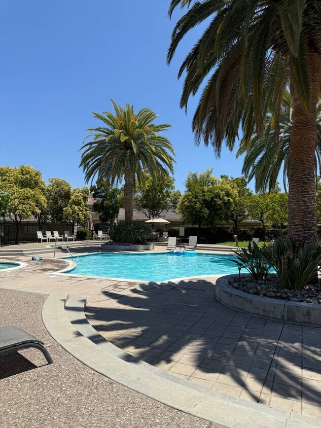 Foto principal - 5939 Eastman Lake Dr