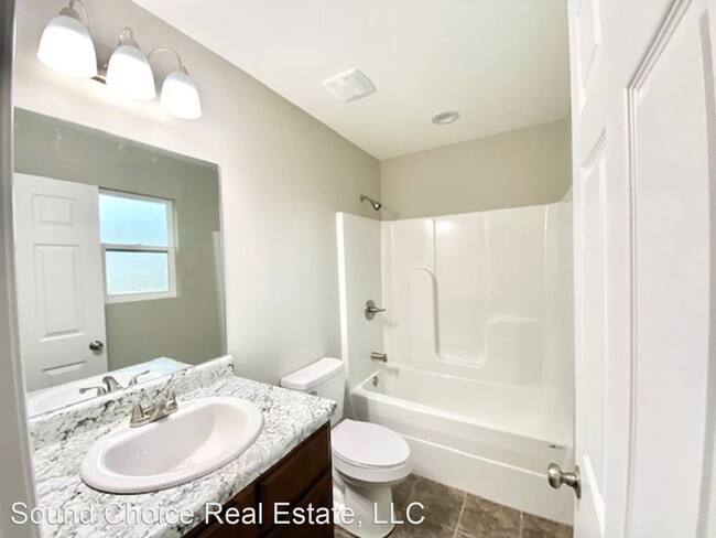 Building Photo - 3 br, 2 bath House - 331 Passion Flower St...