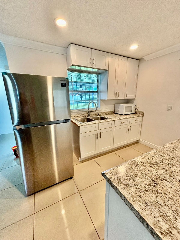 Building Photo - 456 Betsy Ross Terrace