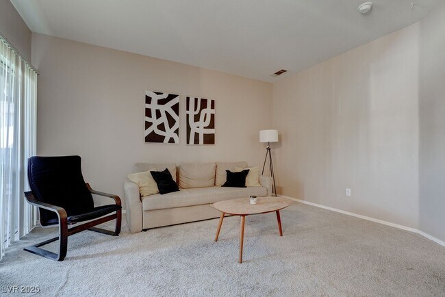 Foto del edificio - 5525 W Flamingo Rd