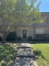 Building Photo - 2328 Garden Park Ct