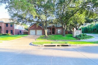 Building Photo - 14311 Ragus Lake Dr
