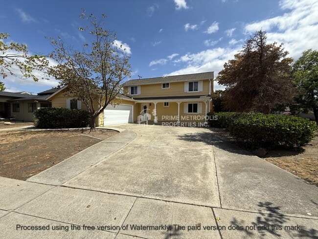 Photo - 2346 Montezuma Dr House