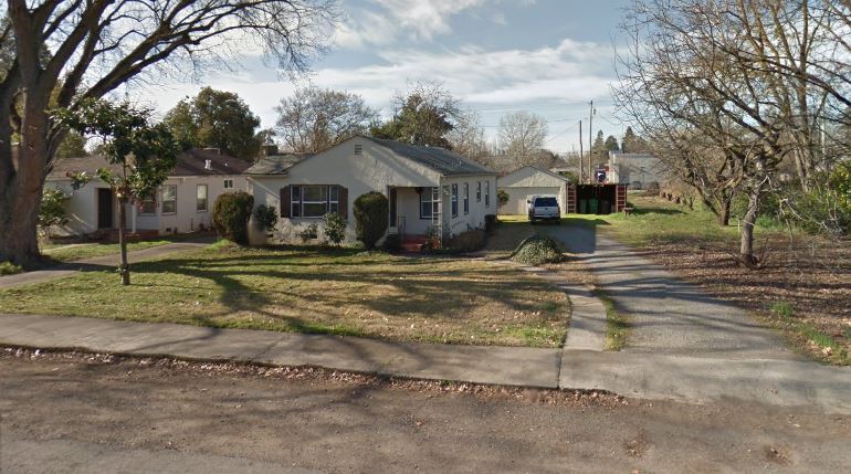 Primary Photo - Cozy and Spacious 2-Bedroom House!