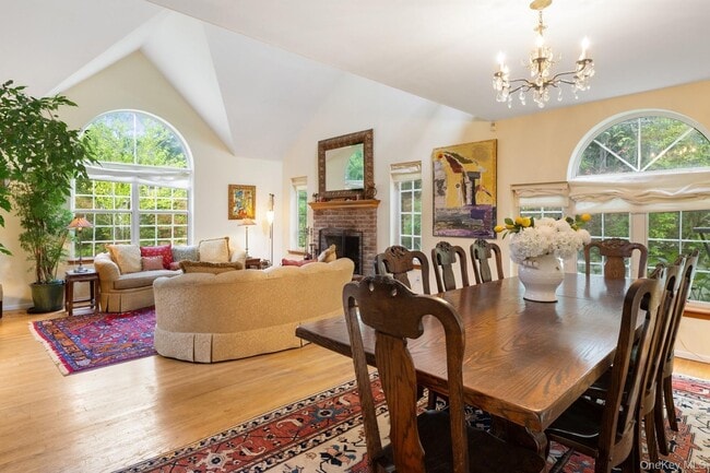 Foto del edificio - 6 Wolf Way