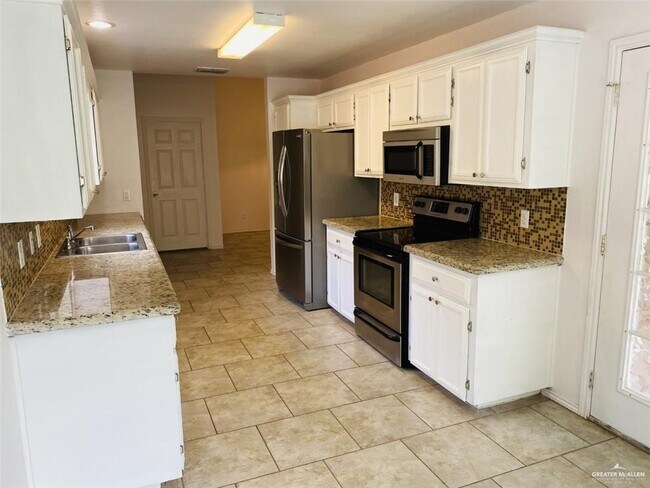 Building Photo - 3901 San Gerardo