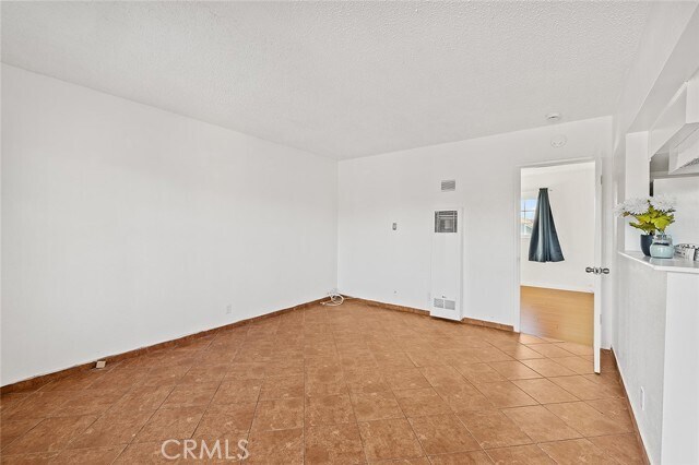 Foto del edificio - 330 W Laurel St