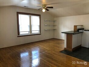 Building Photo - 751 W Schubert Ave