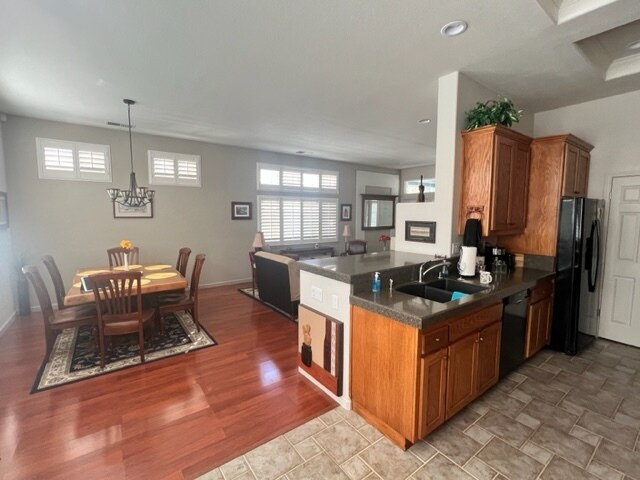 Building Photo - 6547 Pine Valley Dr