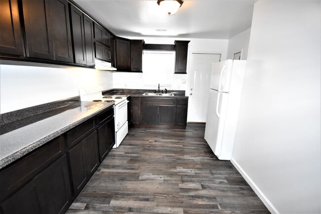 Building Photo - 115 W Fork Dr