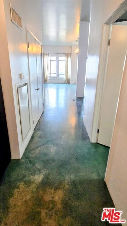 Foto del edificio - 849 S Broadway