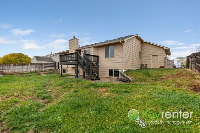 Building Photo - Beautiful 4 Bedroom 3 Bath | Goddard School District