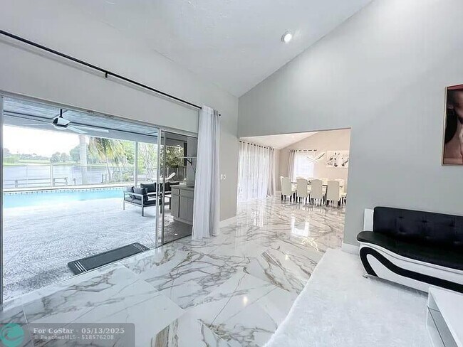 Foto del edificio - 2060 Amesbury Cir