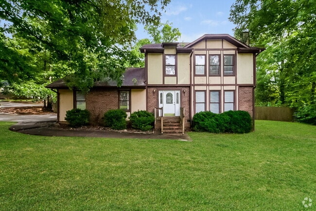 Building Photo - 2015 Lullwater Cir