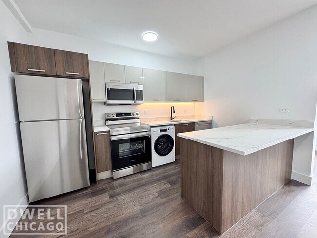 Foto del edificio - 5600 N Ashland Ave