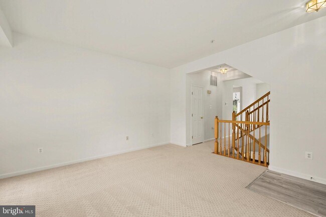 Building Photo - 6391 Stockbridge Overlook Ct