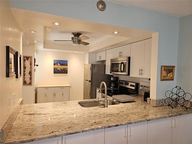 Foto del edificio - 14130 Rosemary Ln