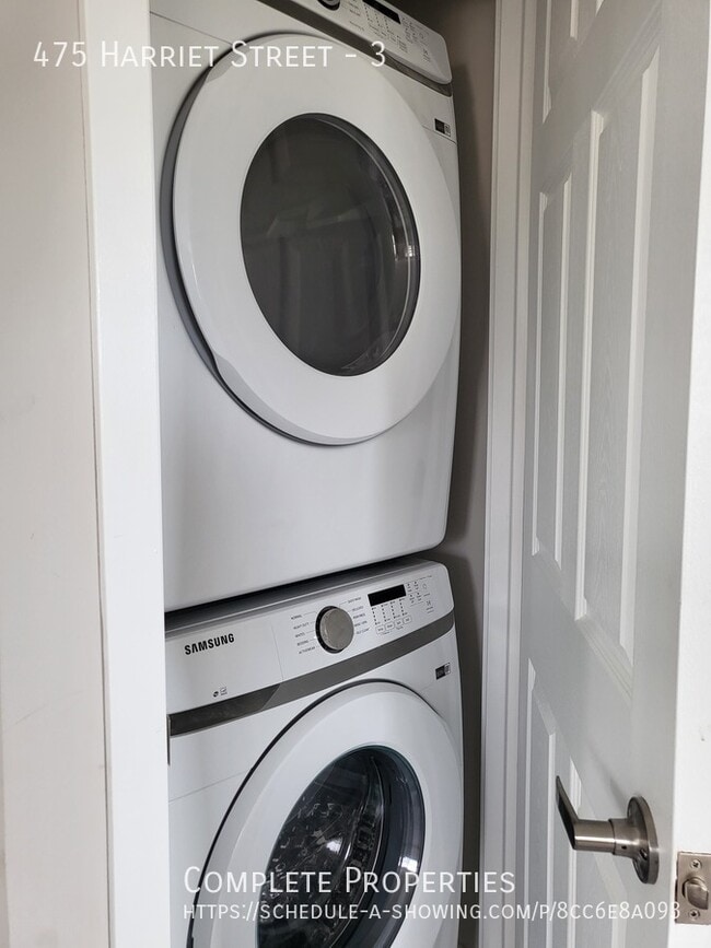 Building Photo - Modern 2 bedroom with laundry