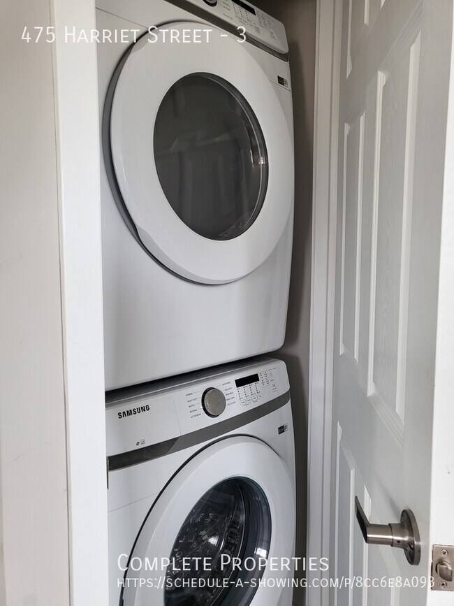 Photo du bâtiment - Modern 2 bedroom with laundry