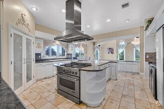 Building Photo - 3372 Westwind Rd