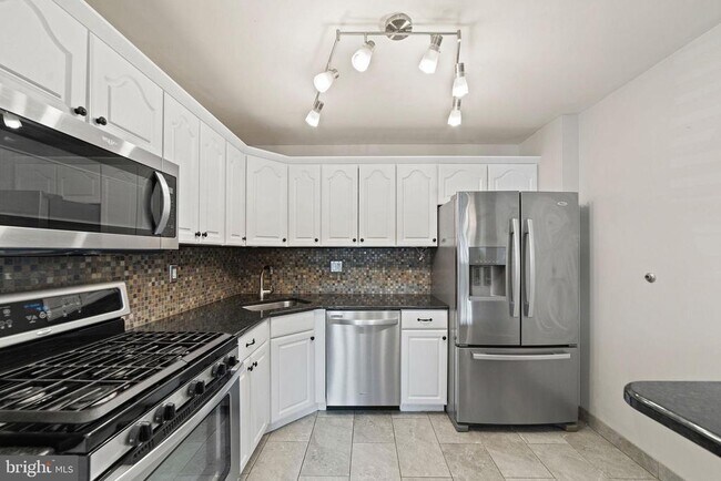 Foto del edificio - 254 Steeplechase Ct
