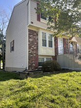 Building Photo - 19 Abbott Farm Ct