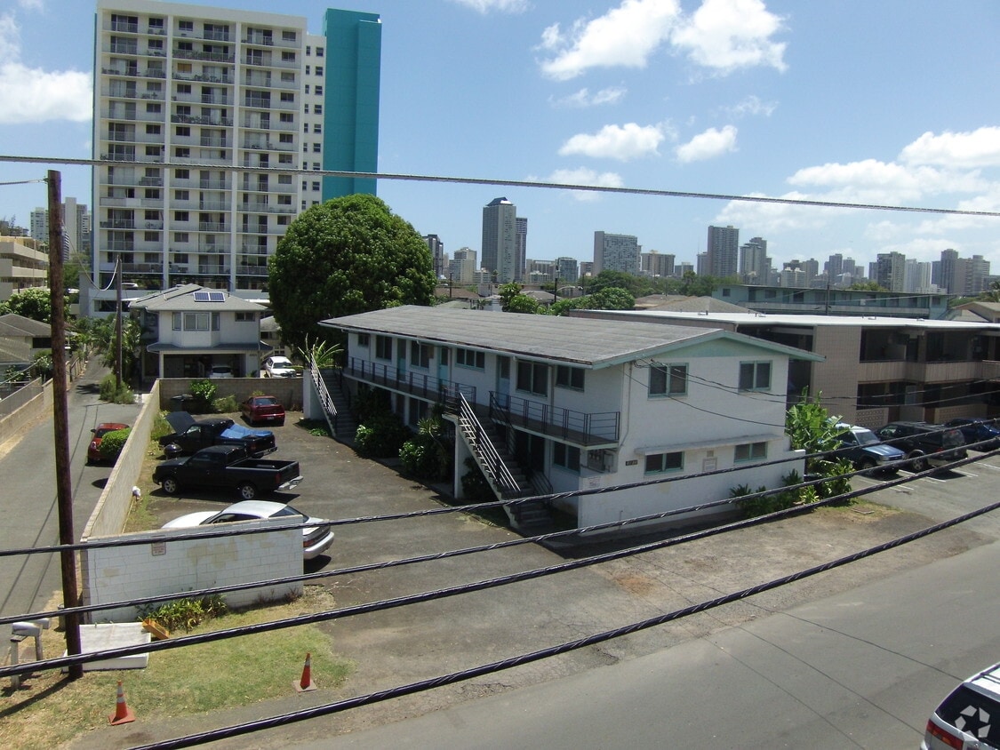 Foto principal - 2811 Winam Ave