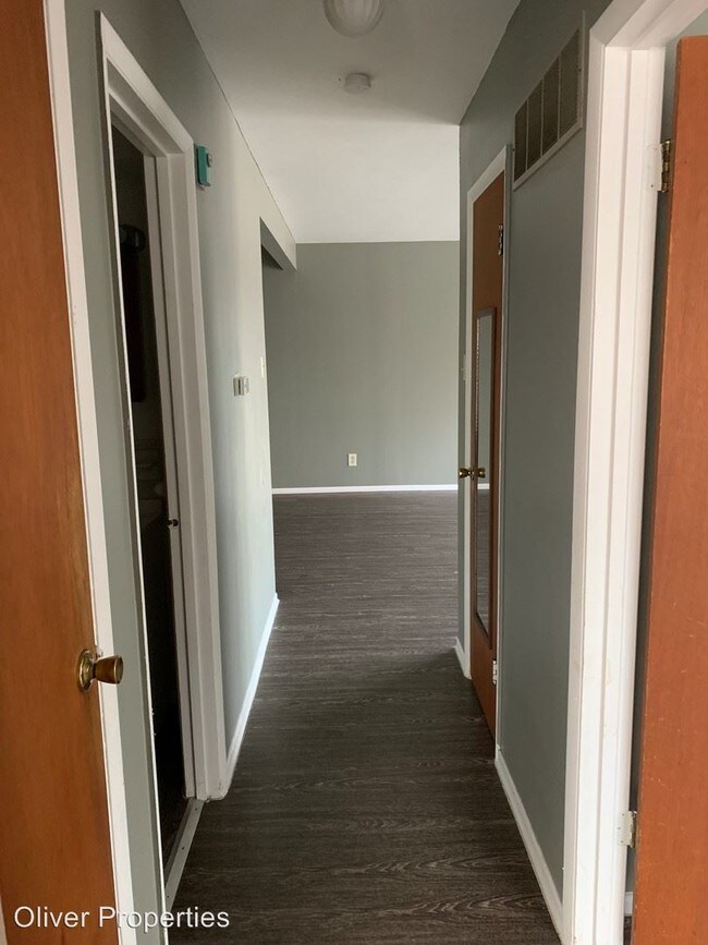 Foto del edificio - 3725-41 Morganford Rd