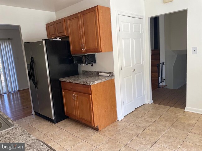 Building Photo - 3510 Castleleigh Rd